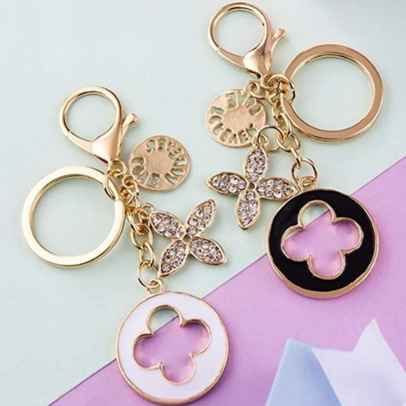 SOLD ✅💖 Gorgeous Handbag Charm - Picture 2 of 2